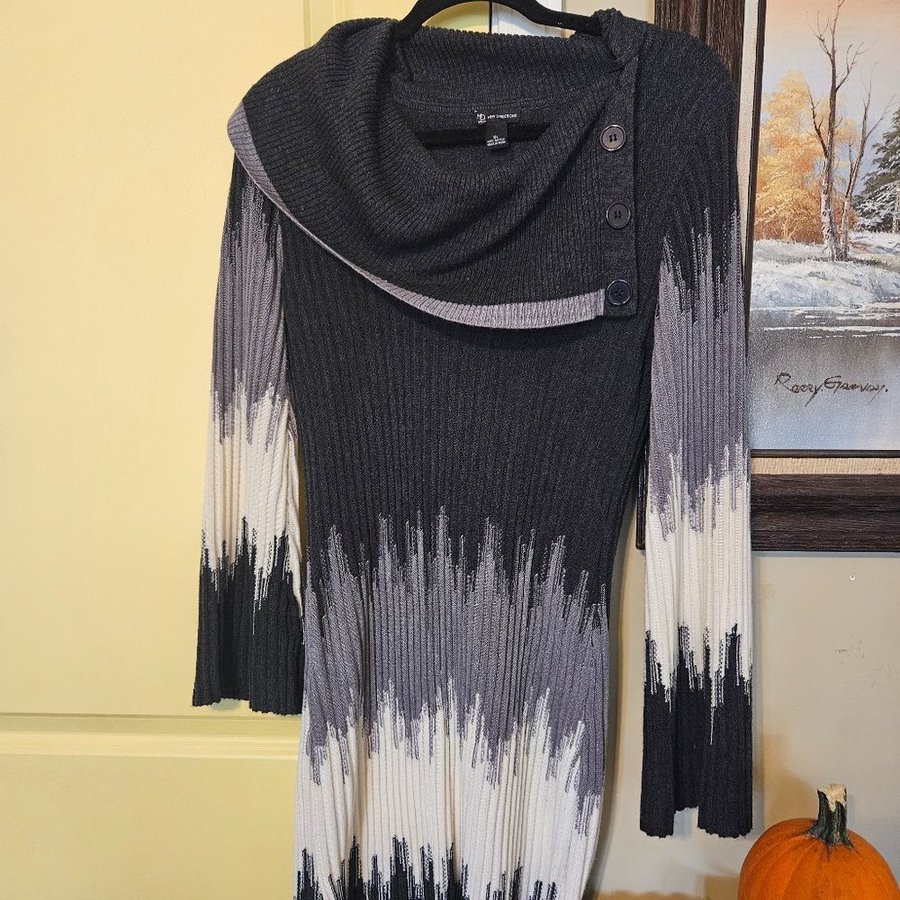 Flare sleeve sweater dress